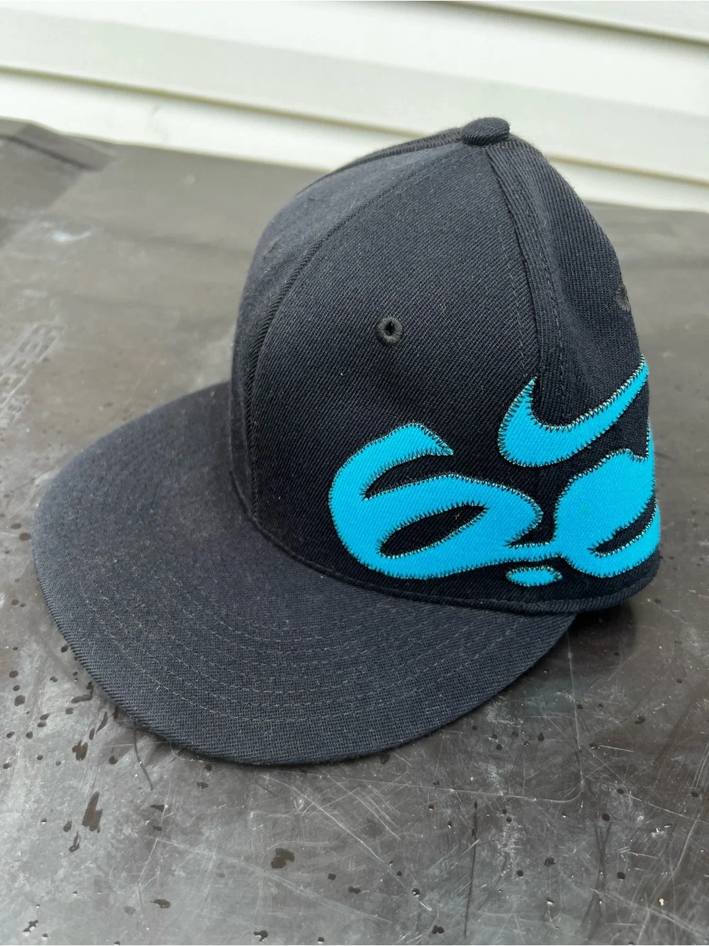 CLEAN Nike 6.0 Fitted Youth Black Blue Fitted Skate Hat